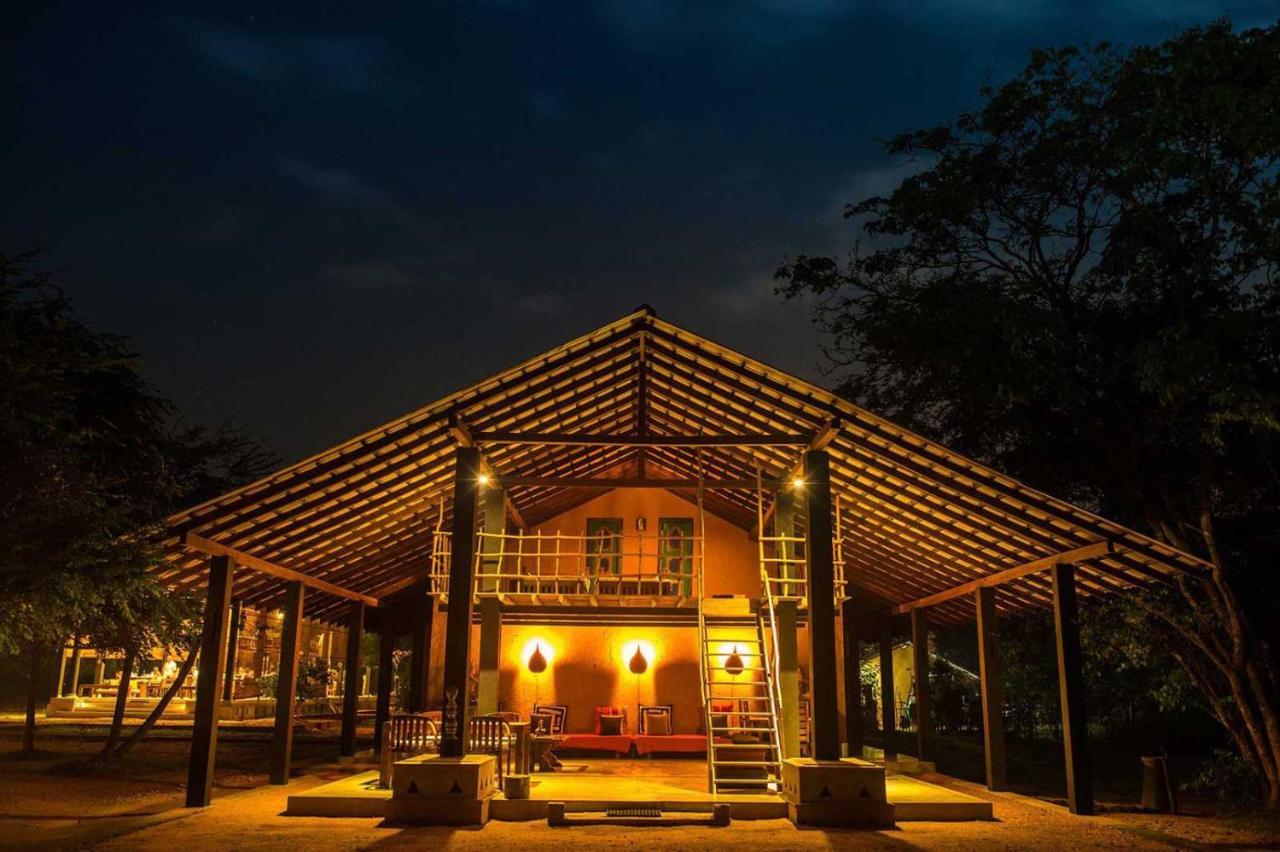 Kumbukgaha Villa Сигирия Екстериор снимка